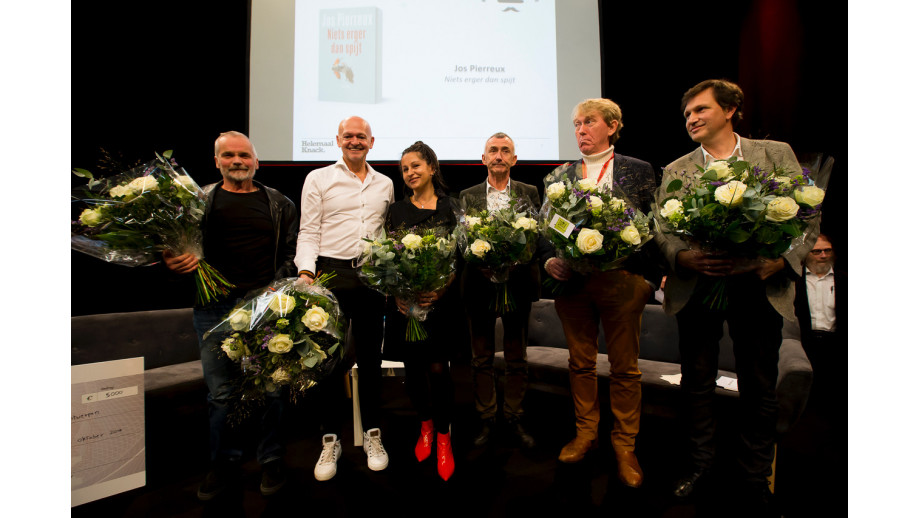 Hercule Poirotprijs. Maja Wolny, Księgobójca